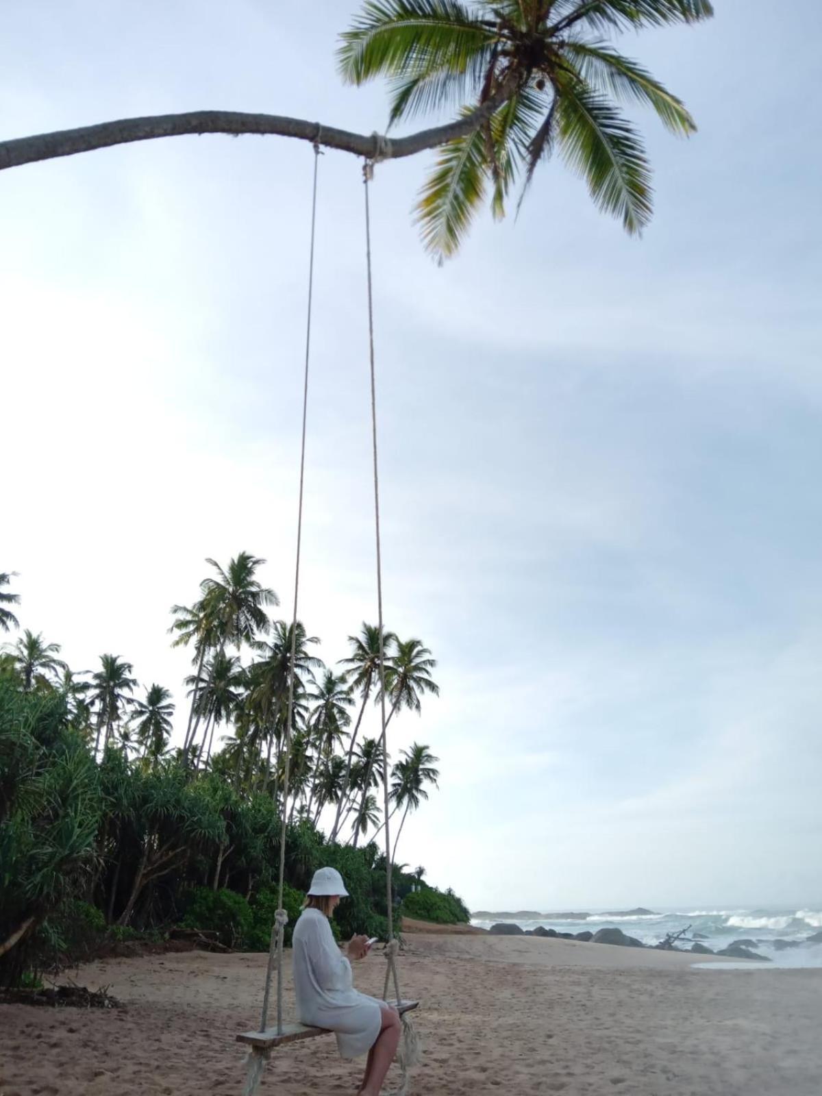 Turtle Island Cabana Тангалла Экстерьер фото