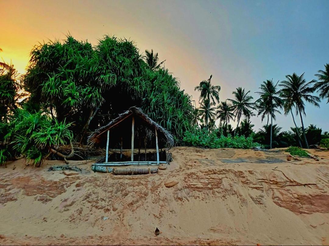 Turtle Island Cabana Тангалла Экстерьер фото