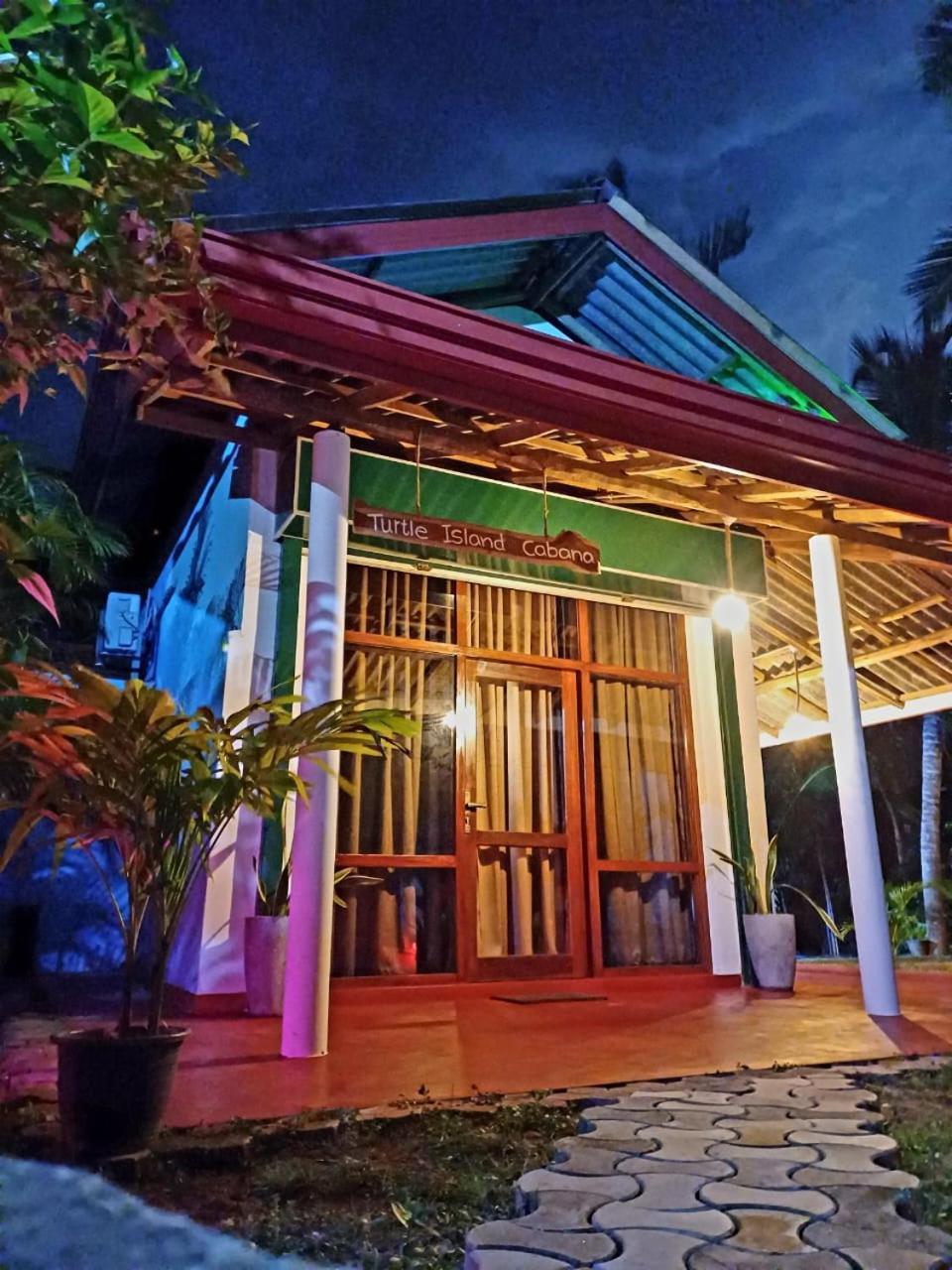 Turtle Island Cabana Тангалла Экстерьер фото