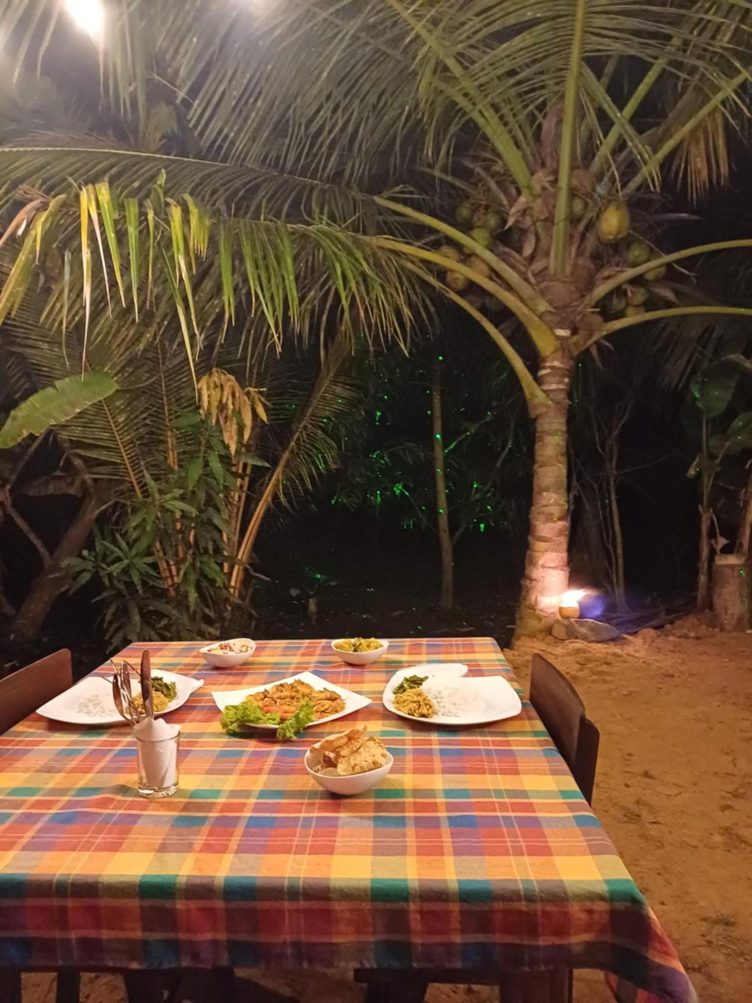 Turtle Island Cabana Тангалла Экстерьер фото